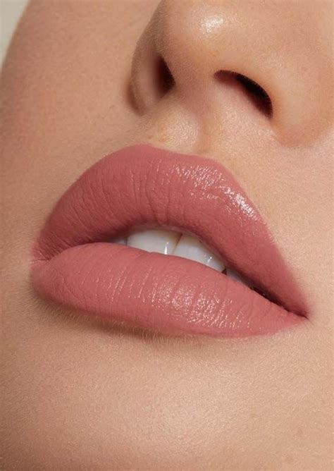 lipsticks that look natural.